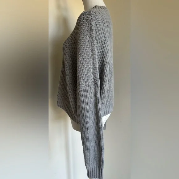 Hollister Gray Sweater- Medium - Picture 6 of 9